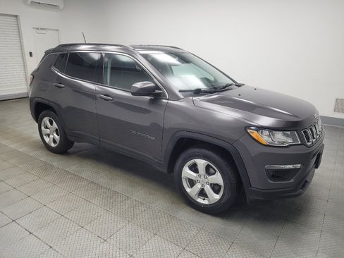 Used 2018 Jeep Compass Latitude w/ Popular Equipment Group AWD/4WD image 11