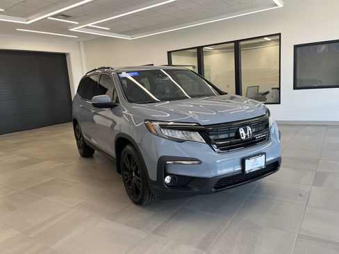 Certified 2022 Honda Pilot Black Edition image 1