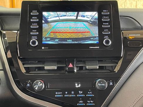 Used 2022 Toyota Camry LE FWD image 27