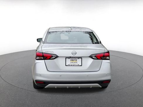 Used 2025 Nissan Versa SV image 11