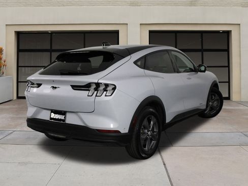 Used 2023 Ford Mustang Mach-E Select image 4