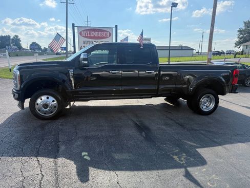 Used 2024 Ford F450 Platinum AWD/4WD image 1