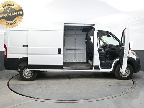 Used 2025 RAM ProMaster 2500 w/ Convenience Group image 49