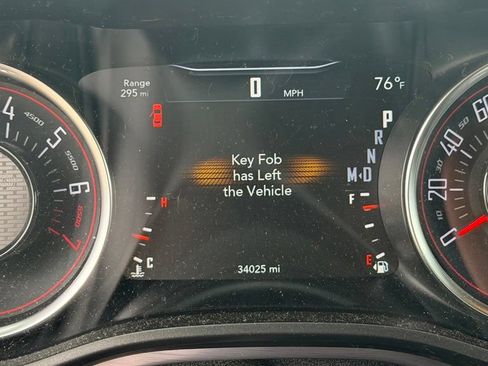 Used 2017 Dodge Challenger SXT RWD image 16