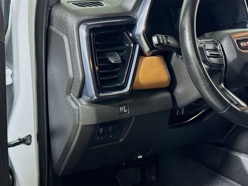 Certified 2024 GMC Canyon AT4 AWD/4WD image 8