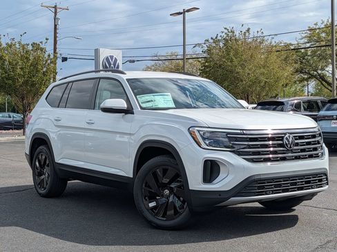 New 2026 Volkswagen Atlas SE AWD/4WD image 1