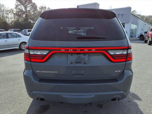 Used 2024 Dodge Durango GT image 3