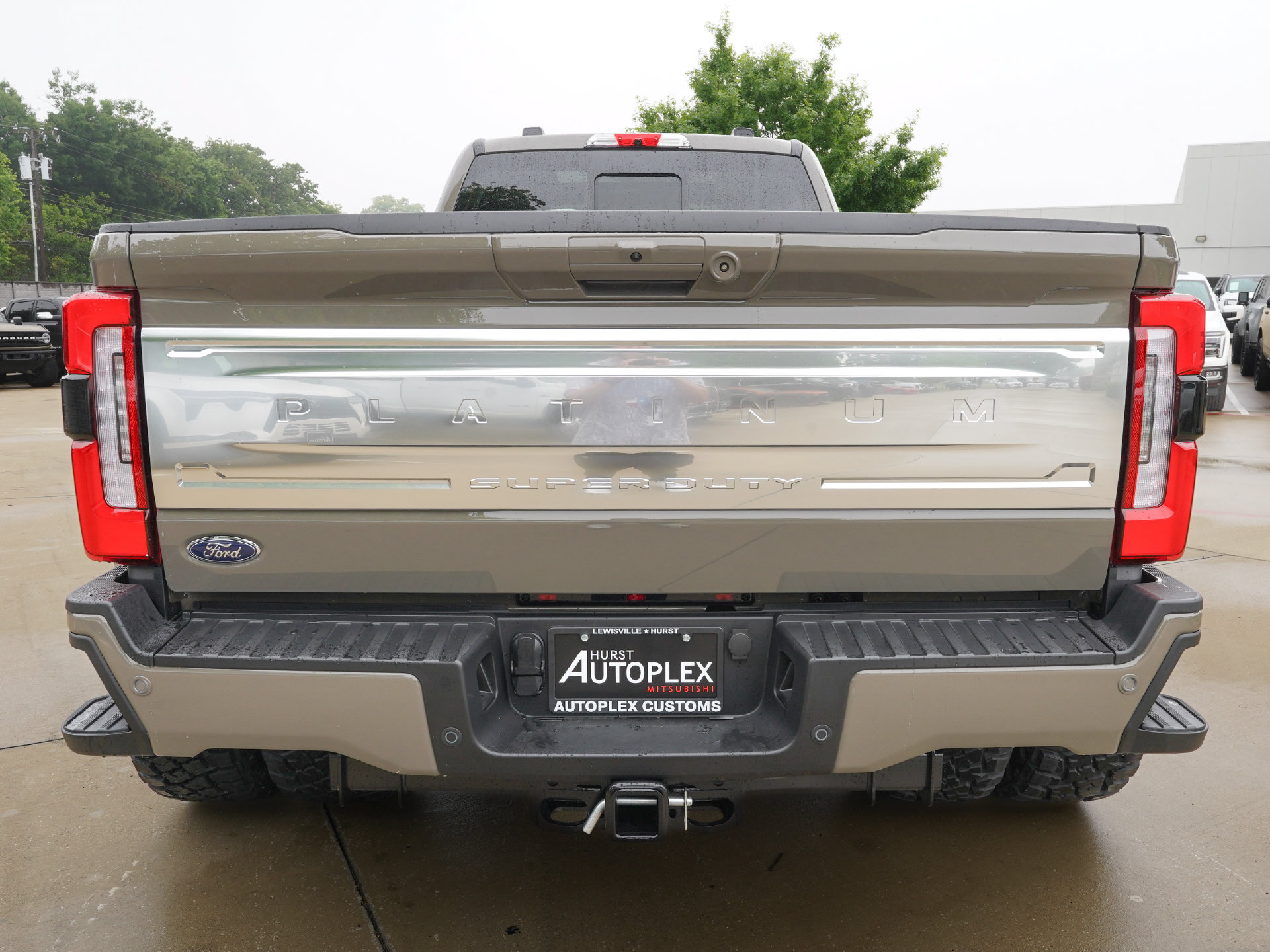 Used 2026 Ford F450 Platinum w/ Platinum Plus Package AWD/4WD image 3