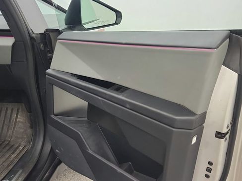 Used 2024 Tesla Cybertruck AWD Crew Cab image 20