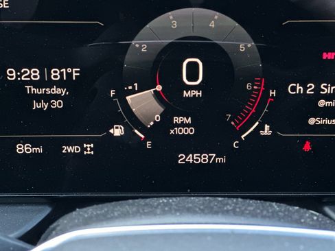 Used 2025 GMC Terrain Elevation AWD/4WD image 25