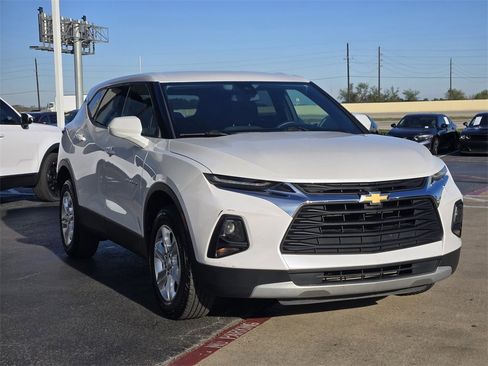 Used 2022 Chevrolet Blazer LT image 3