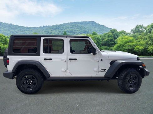 Used 2024 Jeep Wrangler Unlimited Sport AWD/4WD image 22