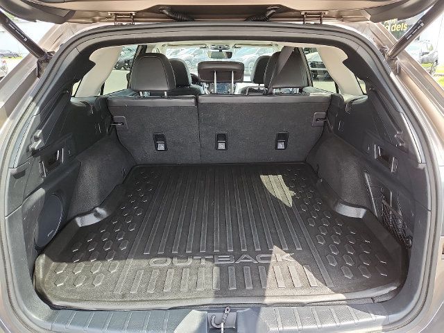 Used 2023 Subaru Outback Limited AWD/4WD image 30