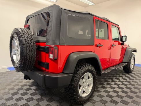 Used 2015 Jeep Wrangler Unlimited Sport w/ Quick Order Package 24S AWD/4WD image 11