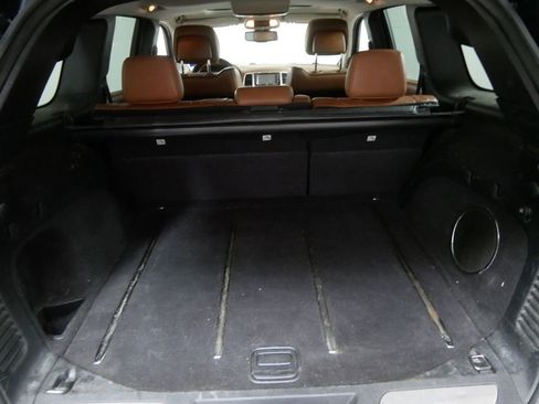 Used 2013 Jeep Grand Cherokee Overland Summit image 5