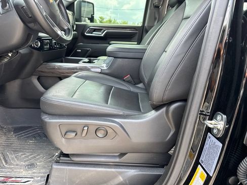 Used 2024 Chevrolet Silverado 2500 LTZ w/ LTZ Convenience Package AWD/4WD image 20