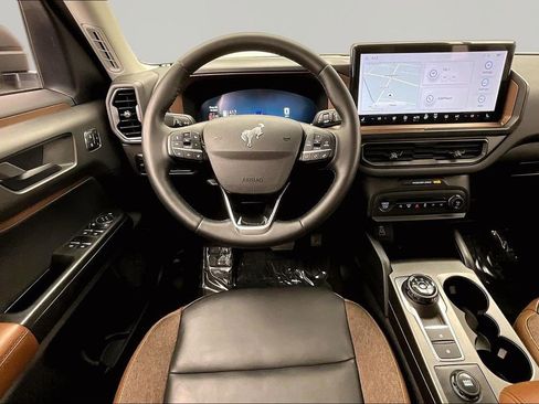 Certified 2025 Ford Bronco Sport Outer Banks w/ Outer Banks Tech Package+ AWD/4WD image 5