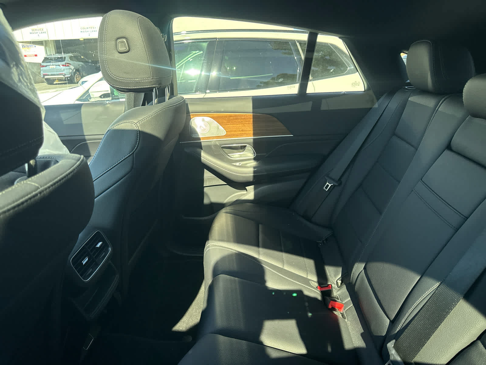 Used 2025 Mercedes-Benz GLE 450 4MATIC Coupe image 10