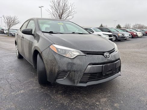 Used 2015 Toyota Corolla LE image 11