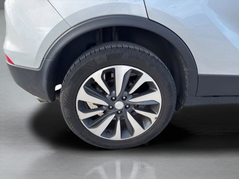 Used 2021 Buick Encore Preferred image 43