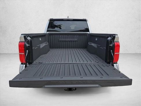 Used 2025 Toyota Tacoma SR5 AWD/4WD image 6