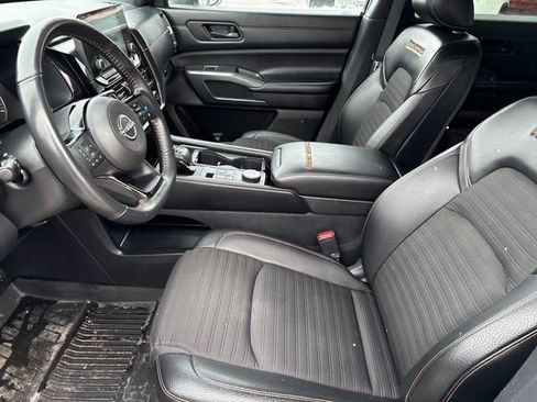 Certified 2023 Nissan Pathfinder Rock Creek image 9