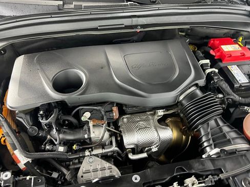 Used 2024 Alfa Romeo Tonale Ti w/ Active Assist Package image 34