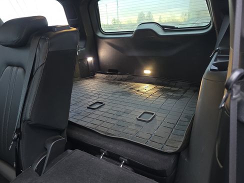 Used 2020 Ford Expedition Limited w/ Equipment Group 301A image 15