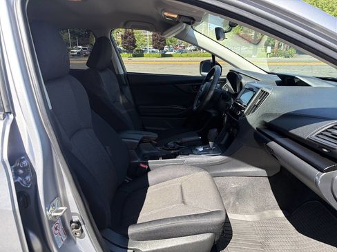 Used 2019 Subaru Crosstrek 2.0i AWD/4WD image 17