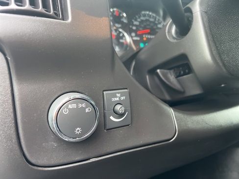 Used 2024 Chevrolet Express 2500 w/ Driver Convenience Package image 17