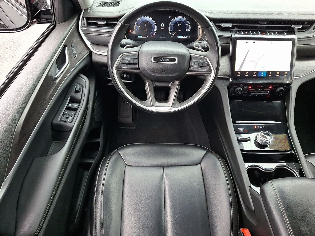 Used 2023 Jeep Grand Cherokee L Limited AWD/4WD image 13