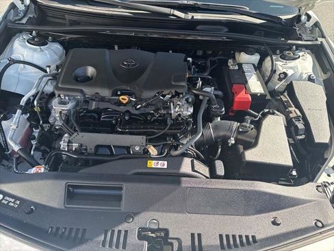 Certified 2022 Toyota Camry SE w/ Convenience Package image 19