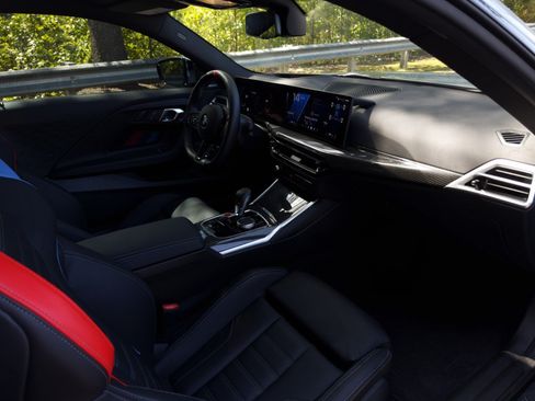 Used 2026 BMW M2 w/ Lighting Package RWD image 14