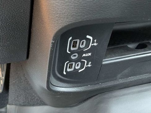 Used 2024 RAM 2500 Big Horn AWD/4WD image 21