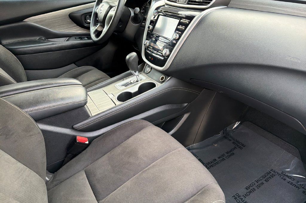 Used 2016 Nissan Murano S AWD/4WD image 13