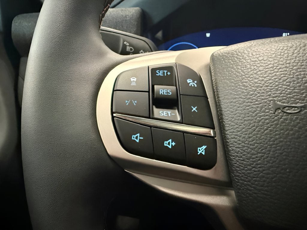 New 2026 Ford Explorer Active w/ Active Comfort Package AWD/4WD image 23