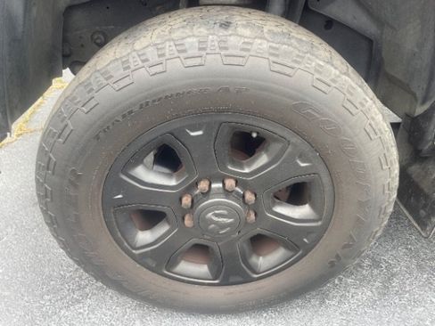 Used 2015 RAM 2500 SLT AWD/4WD image 19