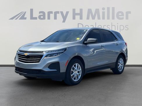 Used 2023 Chevrolet Equinox LS w/ LS Convenience Package FWD image 1