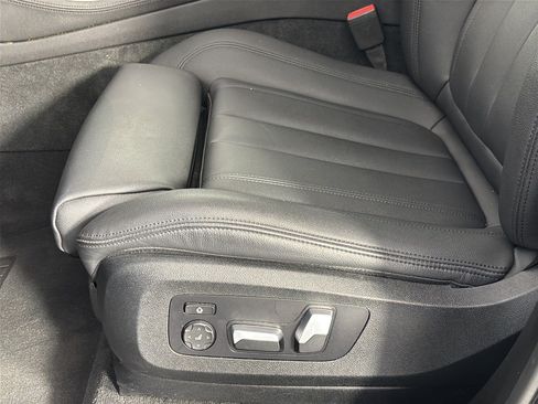Used 2022 BMW X5 sDrive40i w/ Premium Package RWD image 16