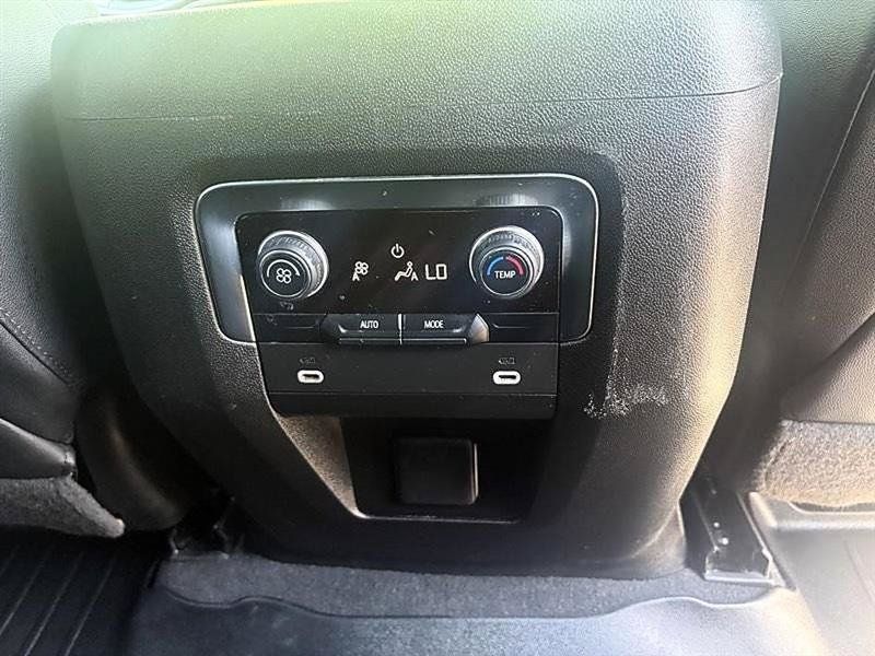Used 2022 Chevrolet Tahoe Z71 AWD/4WD image 26