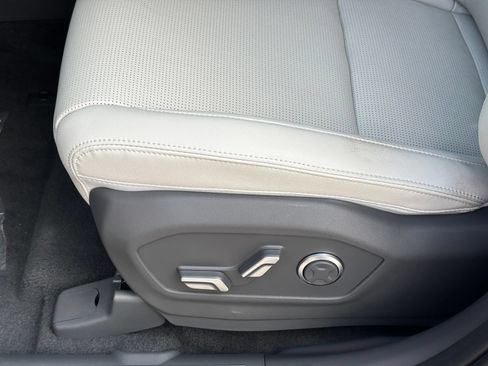 New 2026 Hyundai Santa Fe Limited FWD image 13