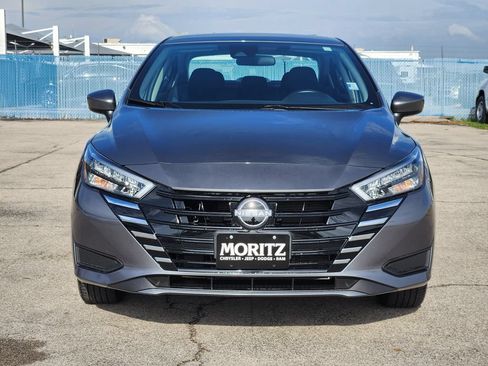 Used 2025 Nissan Versa SV FWD image 2