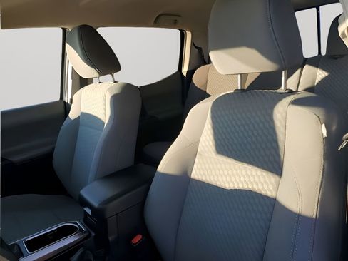 Used 2021 Toyota Tacoma SR5 image 29