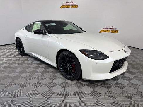 New 2026 Nissan Z Performance w/ Floor Mat Package RWD image 8