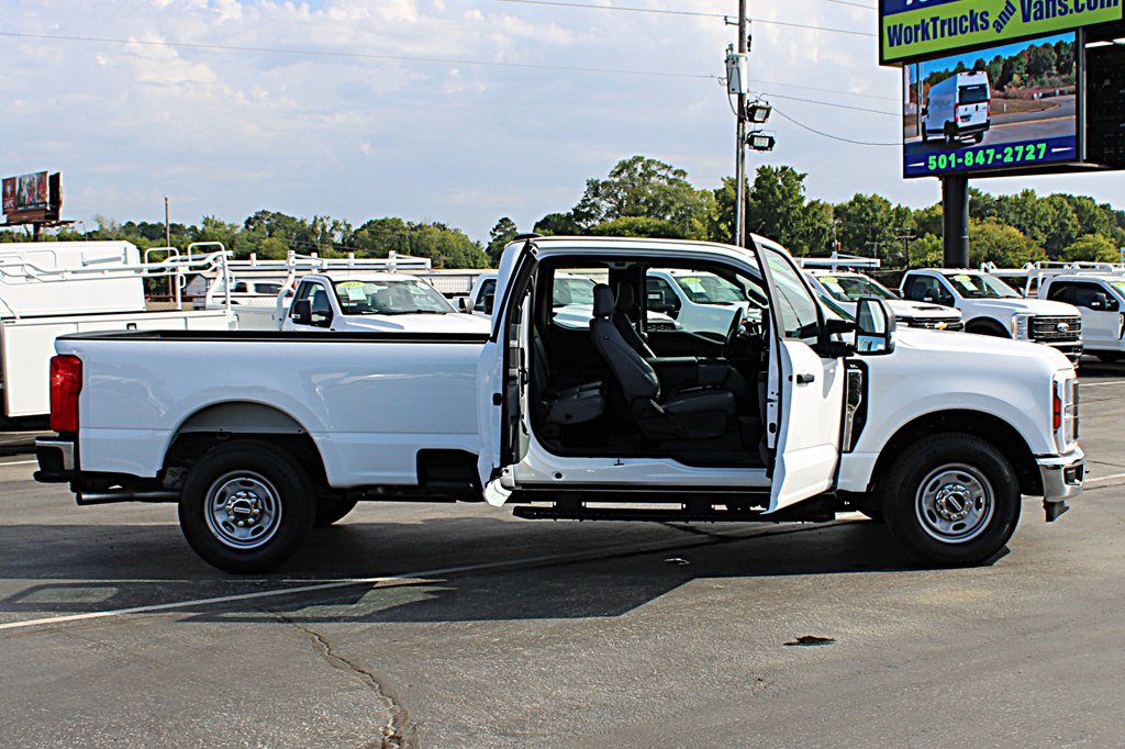 Used 2024 Ford F250 XL w/ XL Chrome Package RWD image 9