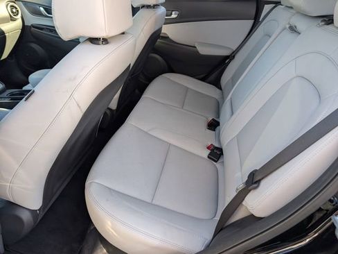 Used 2023 Hyundai Kona Limited image 29