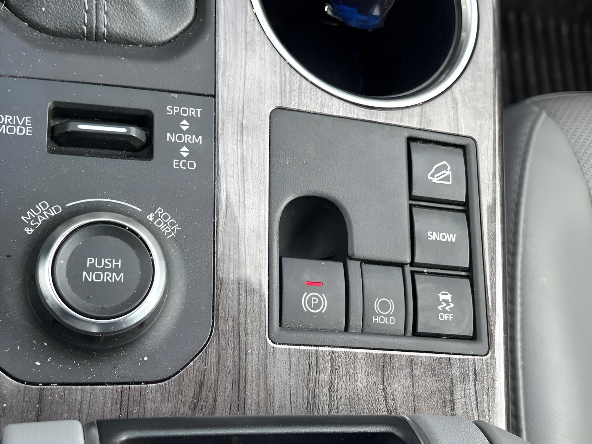 Used 2024 Toyota Highlander Limited AWD/4WD image 29