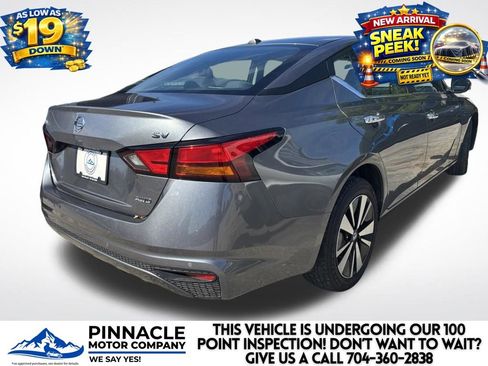Used 2025 Nissan Altima 2.5 SV FWD image 4
