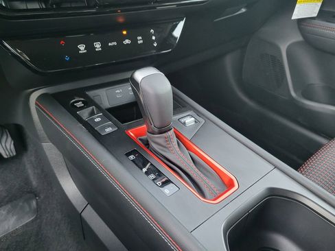 New 2026 Nissan Kicks SR FWD image 9
