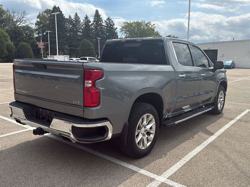 Used 2019 Chevrolet Silverado 1500 LTZ w/ LTZ Premium Package AWD/4WD image 15